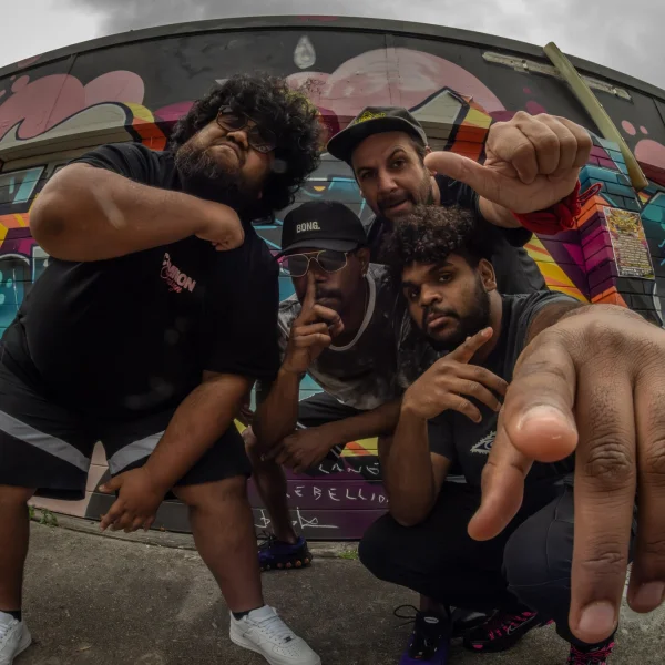 DEM MOB